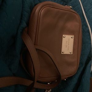 Michael’s kors crossbody brown/tan leather